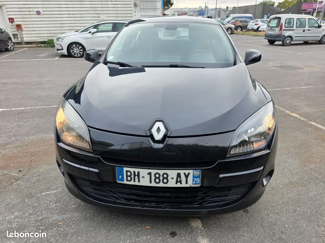 Renault Megane 2011 photo 3