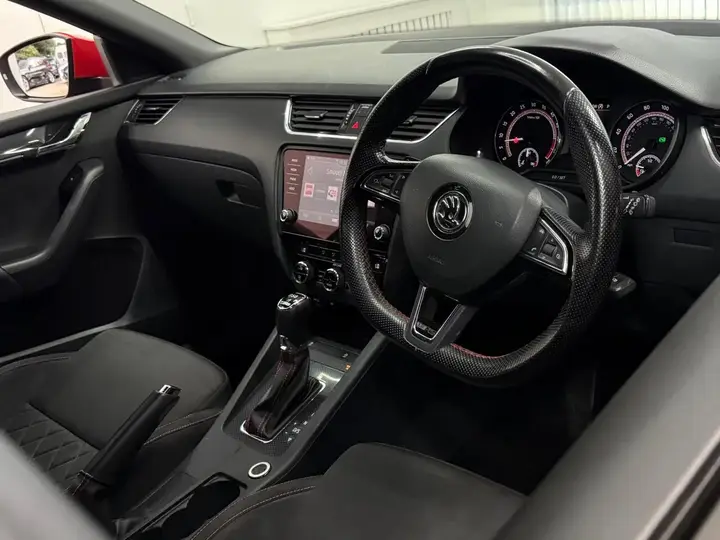 Skoda Octavia 2017 photo 2