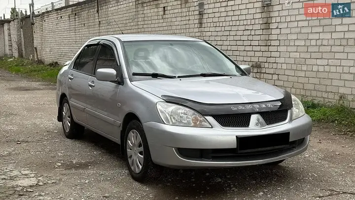 Mitsubishi Lancer 2005 photo 2
