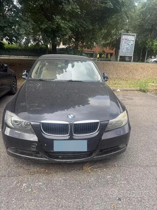 BMW 320D 2006 photo 2