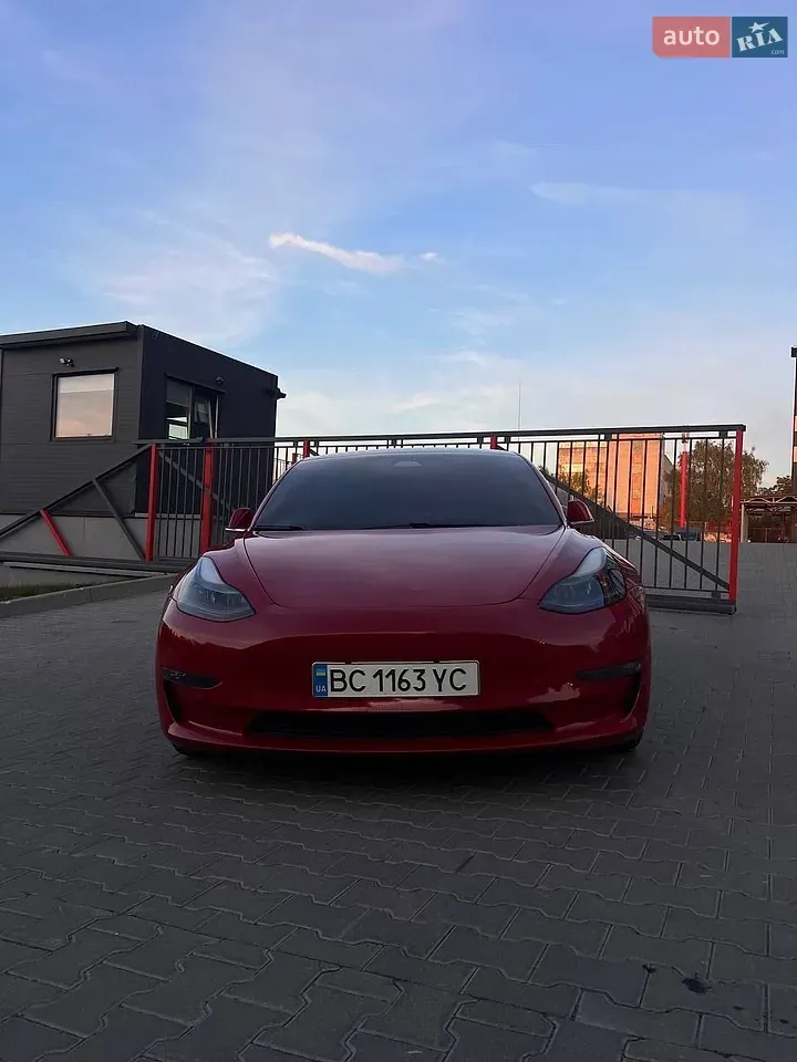 Tesla Model 3 2018 photo 2
