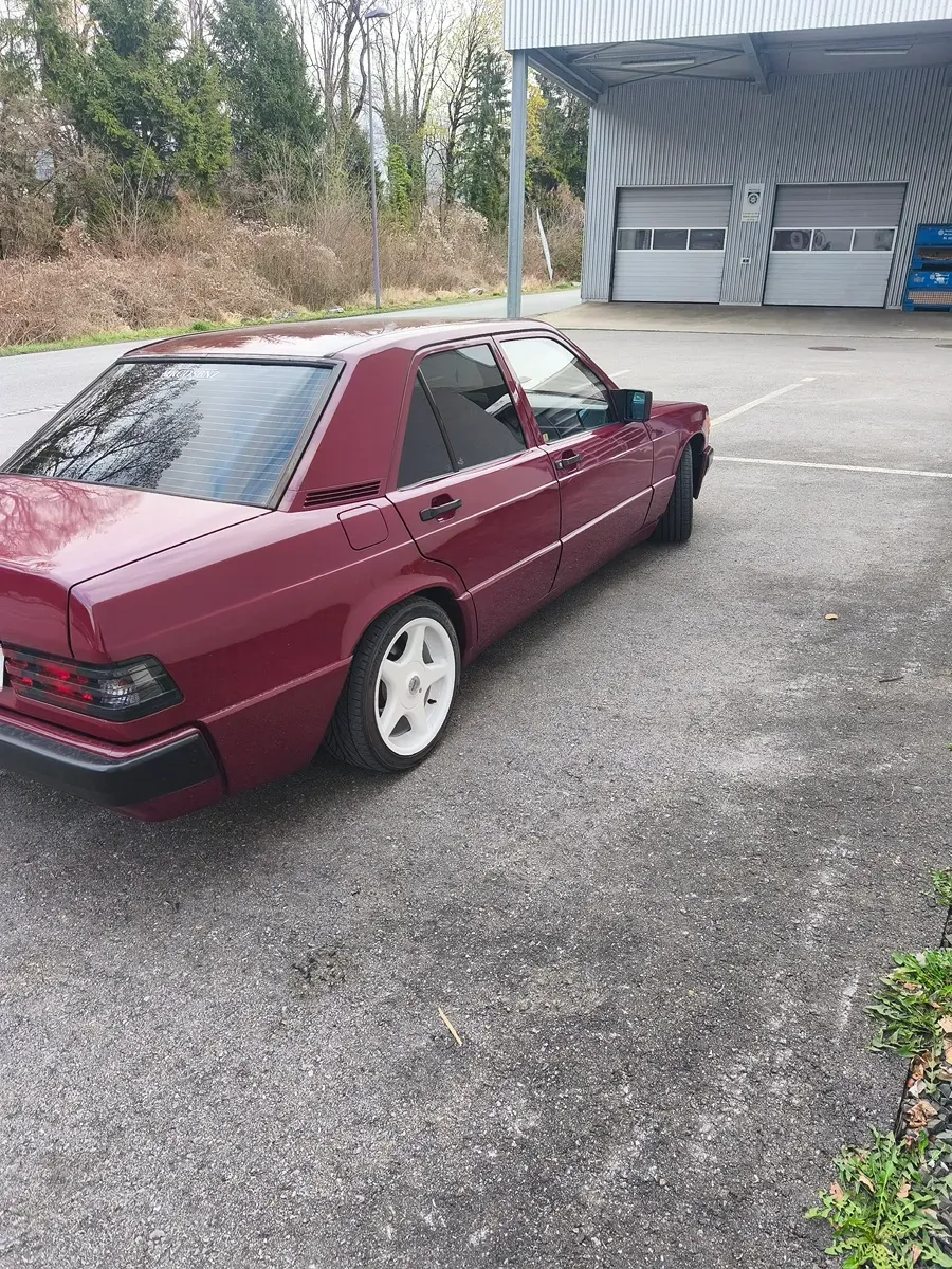 Mercedes-Benz 190 1989 photo 3
