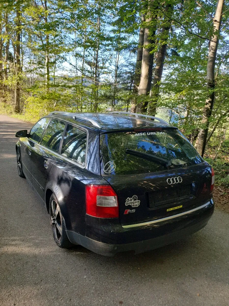 Audi A4 2003 photo 2