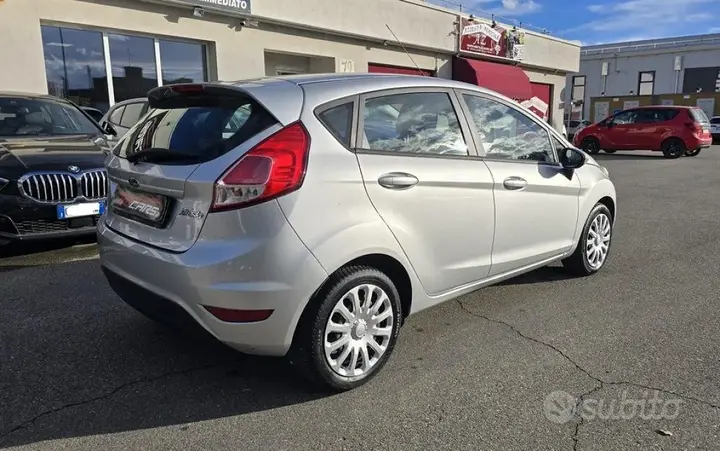 Ford Fiesta 2016 photo 2
