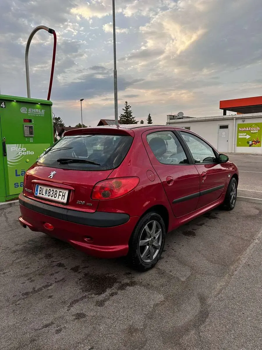 Peugeot 206 2002 photo 3