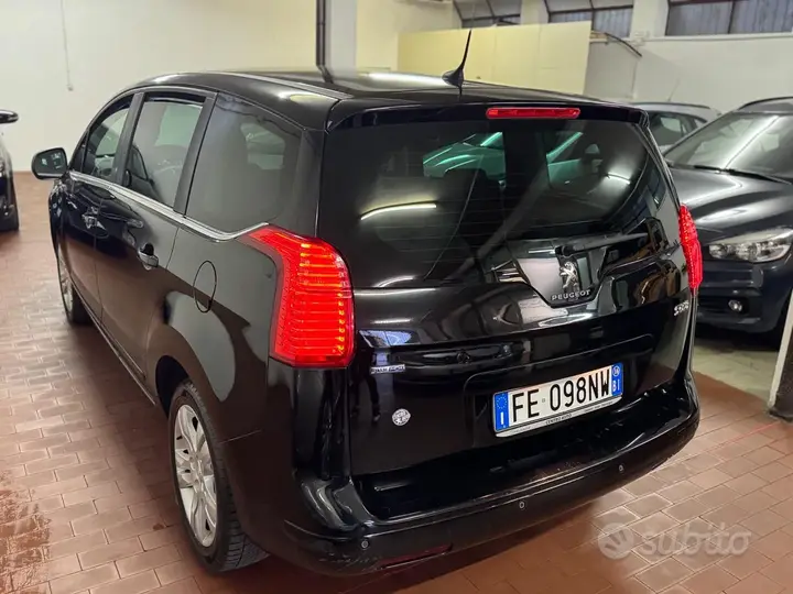 Peugeot 5008 2016 photo 4