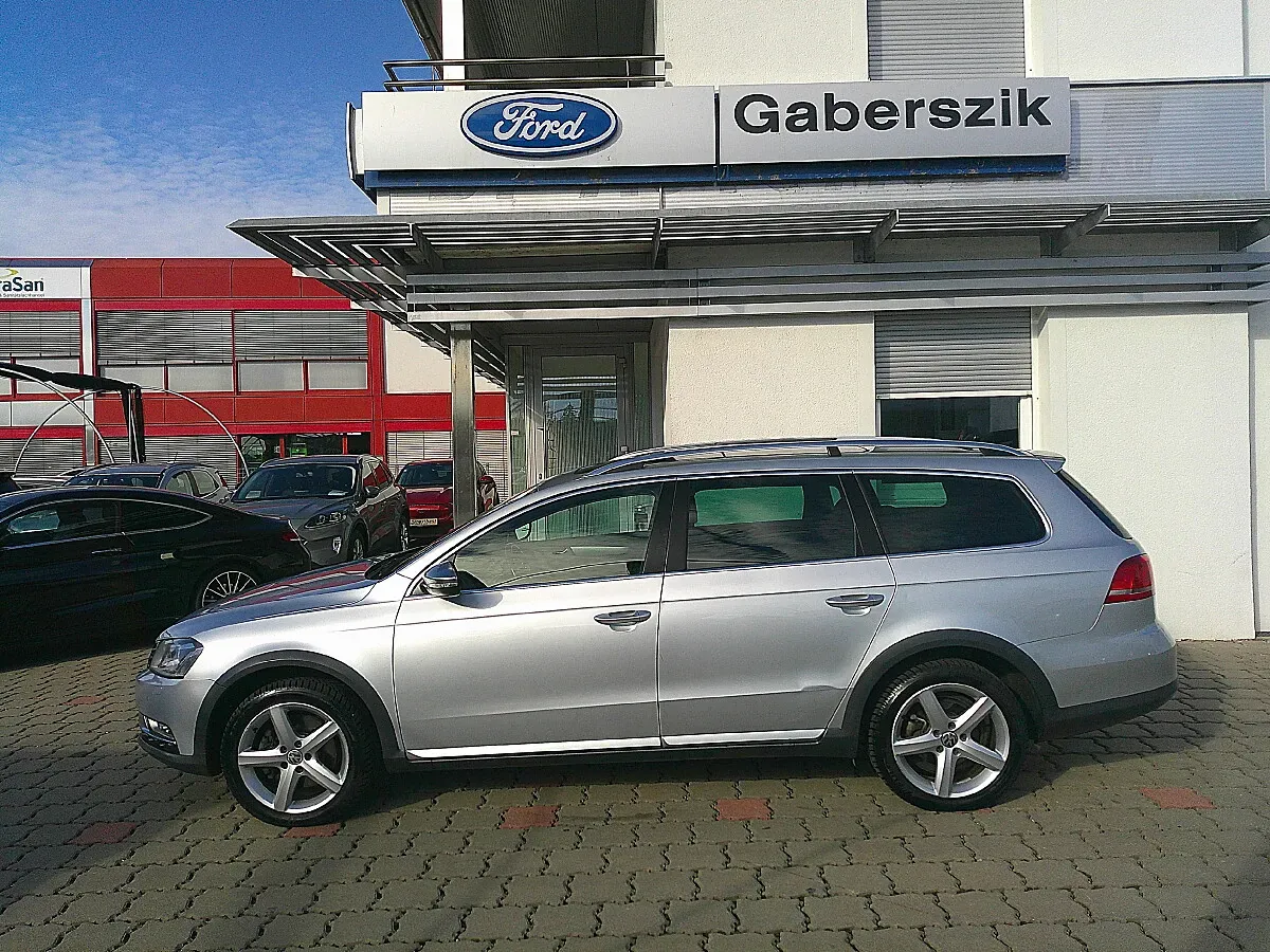 Volkswagen Passat 2014 photo 2