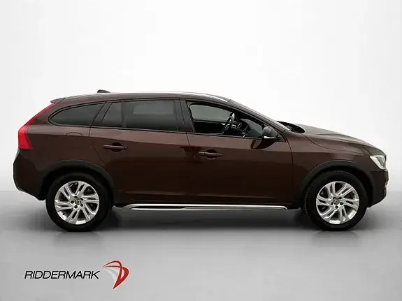 Volvo V60 Cross Country 2018 photo 4