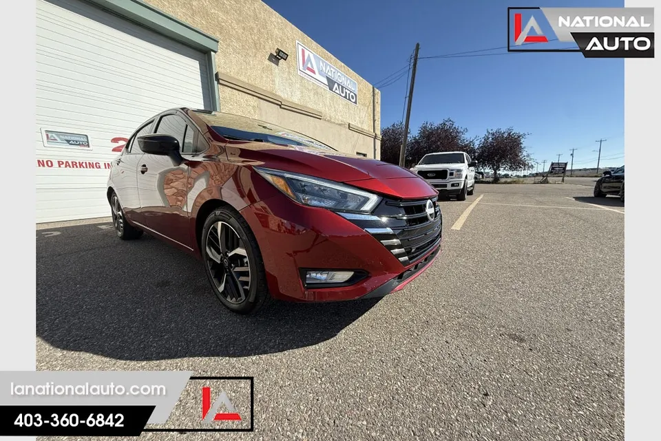 Nissan Versa 2023 photo 2