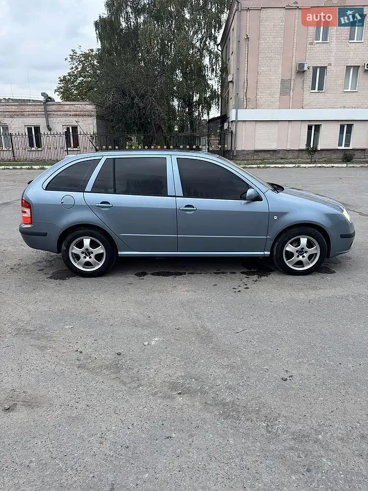 Skoda Fabia 2007 photo 5