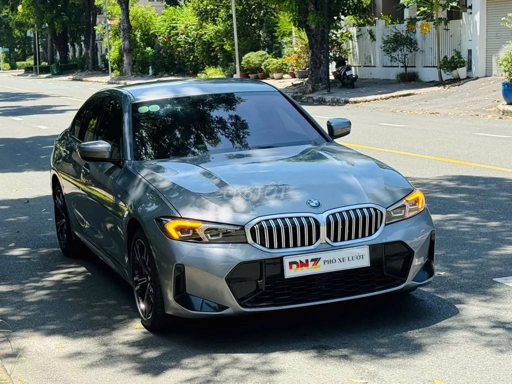 BMW 3 Series 2024 photo 2