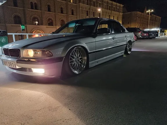 BMW 740I 1998 photo 3