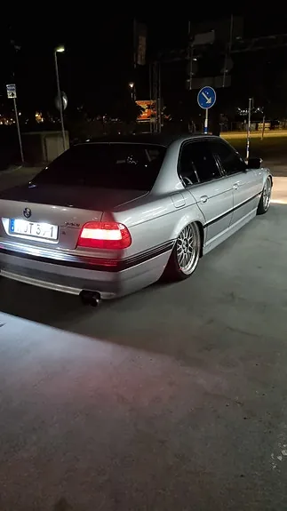 BMW 740I