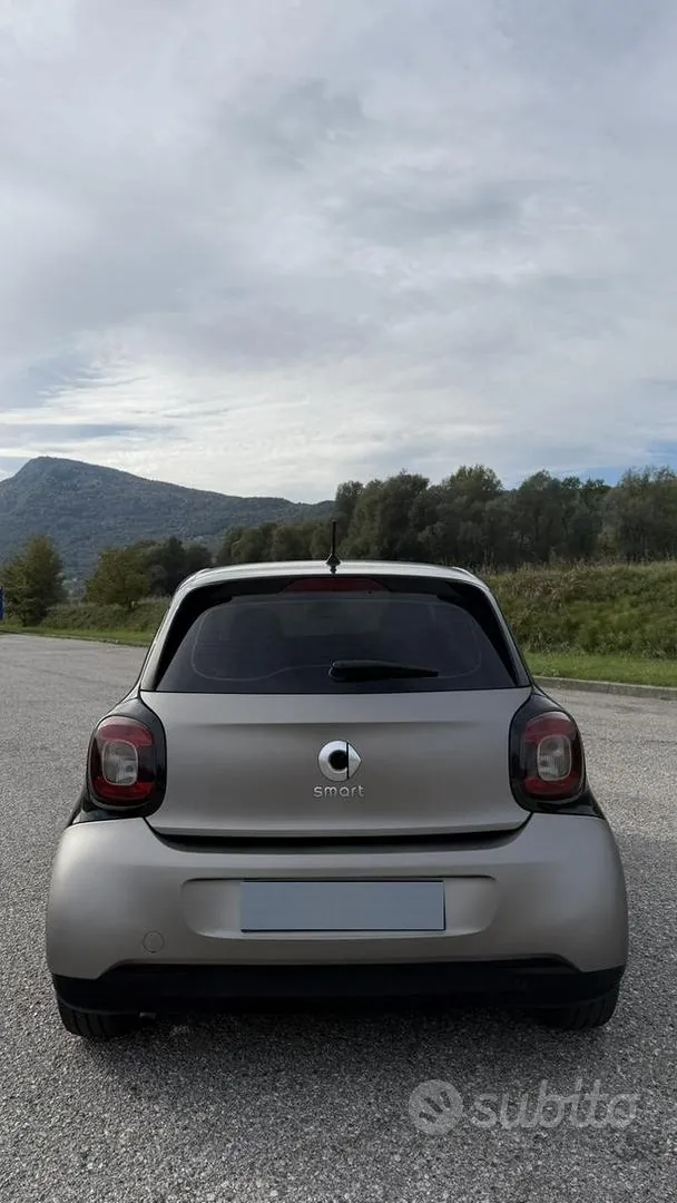 Smart Forfour 2017 photo 4