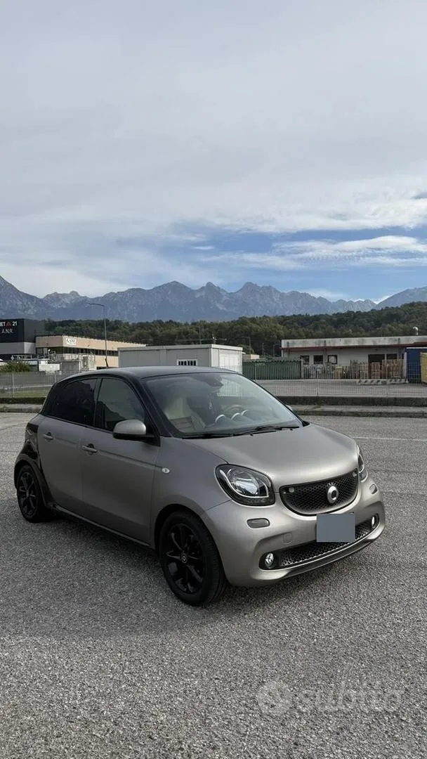 Smart Forfour 2017 photo 2