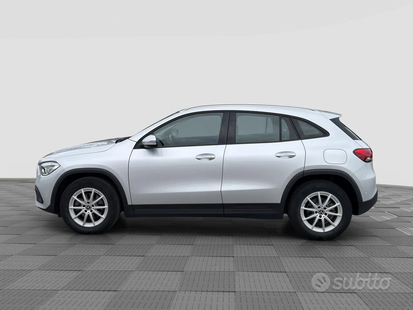 Mercedes-Benz Gla 2022 photo 2