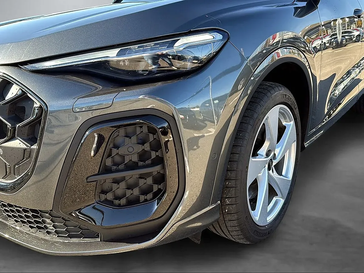 Audi Q5 2025 photo 3