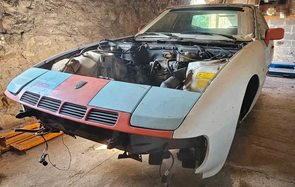 Porsche 924