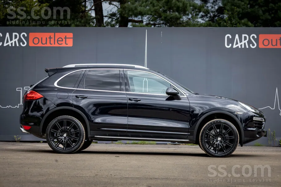 Porsche Cayenne 2012 photo 4