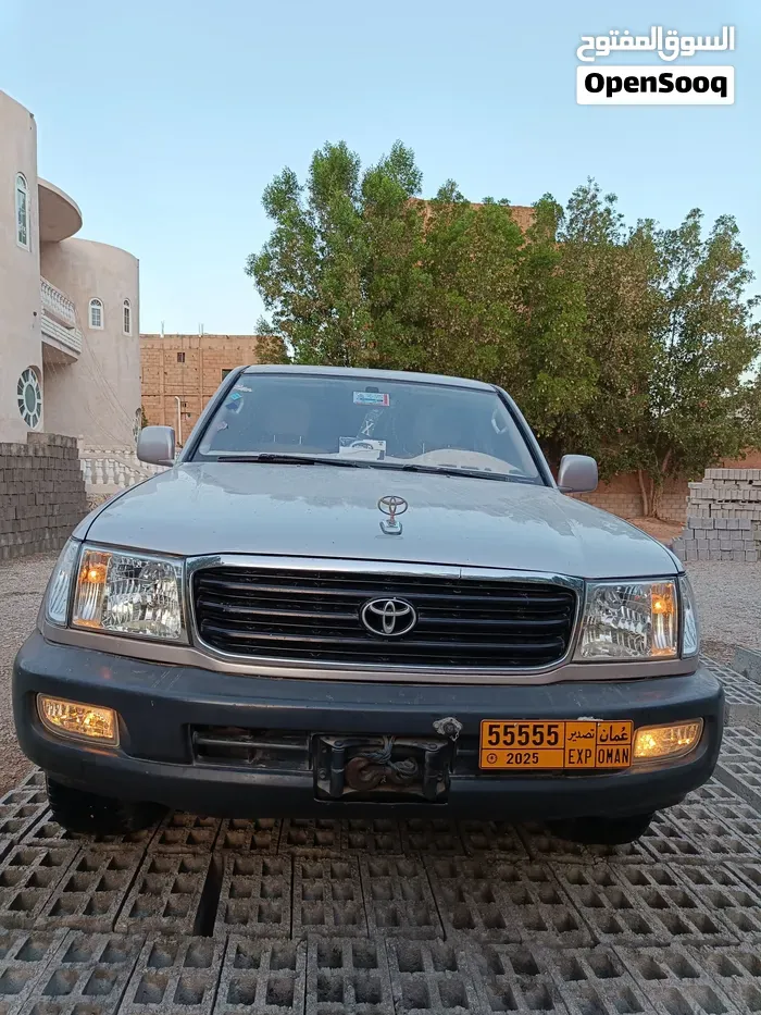 Toyota Land Cruiser 1999 photo 2