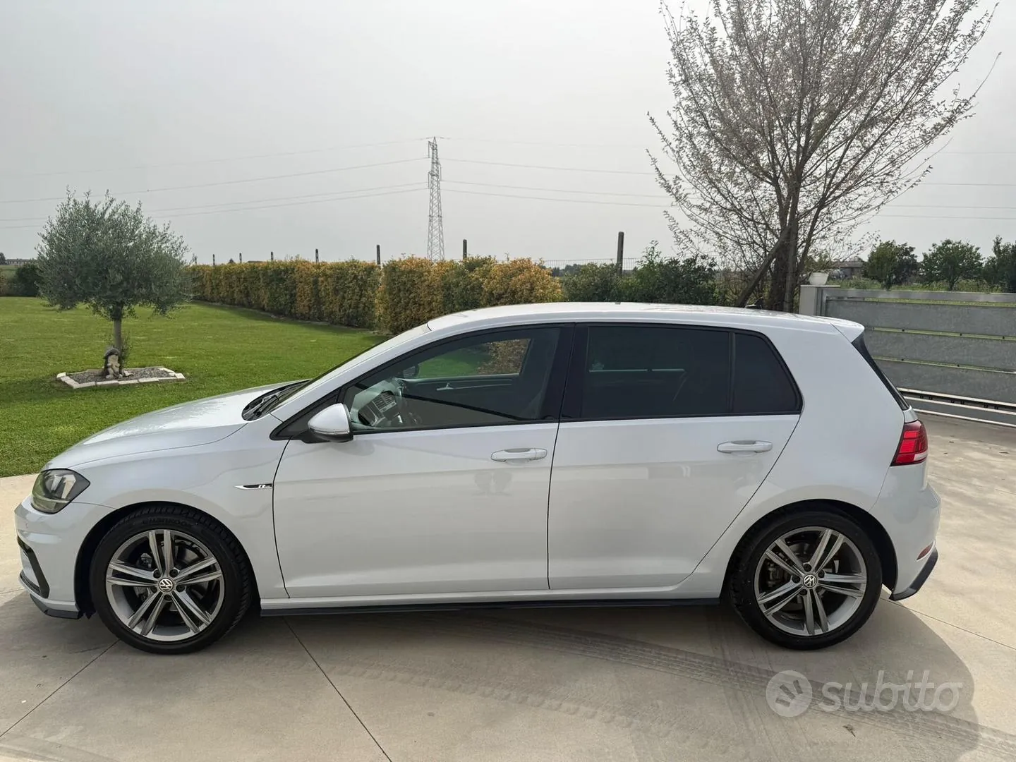 Volkswagen Golf 2017 photo 2