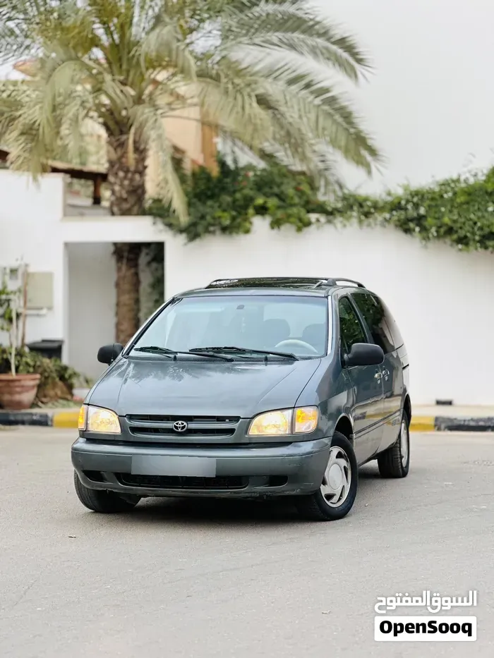 Toyota Sienna