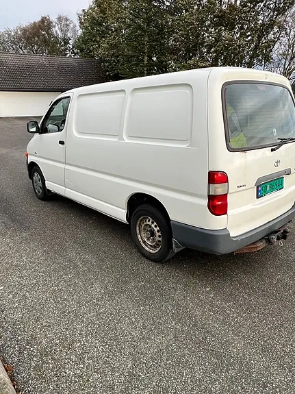 Toyota Hiace 2007 photo 4