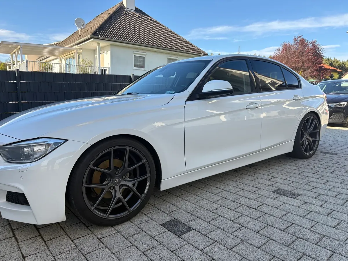BMW 3 Series 2014 photo 2