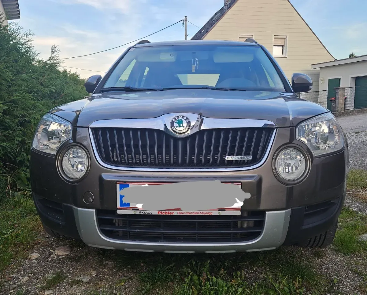 Skoda Yeti 2012 photo 2