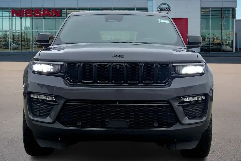 Jeep Grand Cherokee 2024 photo 3
