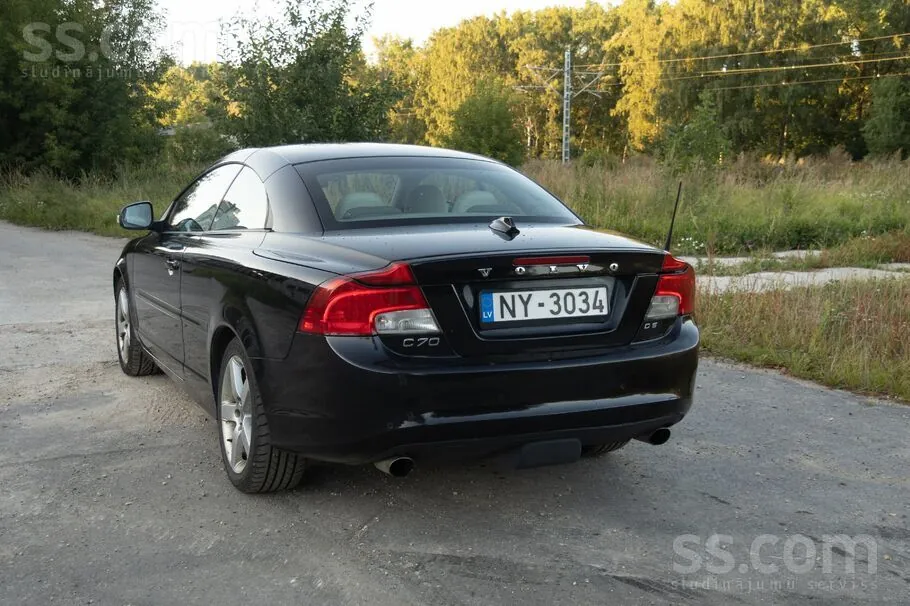 Volvo C70 2010 photo 3