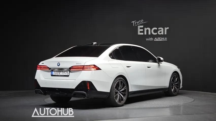 BMW 5 Series 2025 photo 3