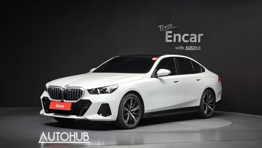 BMW 5 Series 2025 photo 2