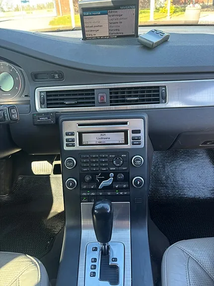 Volvo V70 2008 photo 4