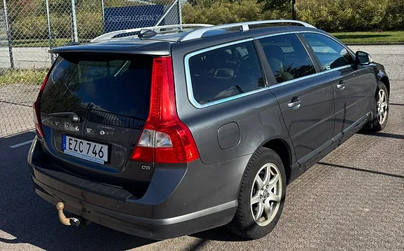 Volvo V70 2008 photo 2
