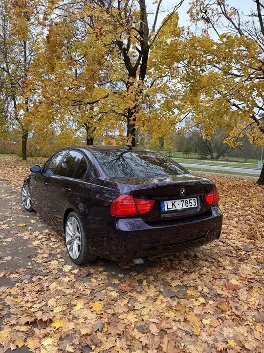 BMW 320 2005 photo 2