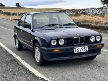 BMW 318I 1989 photo 2