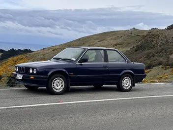 BMW 318I 1989 photo 3