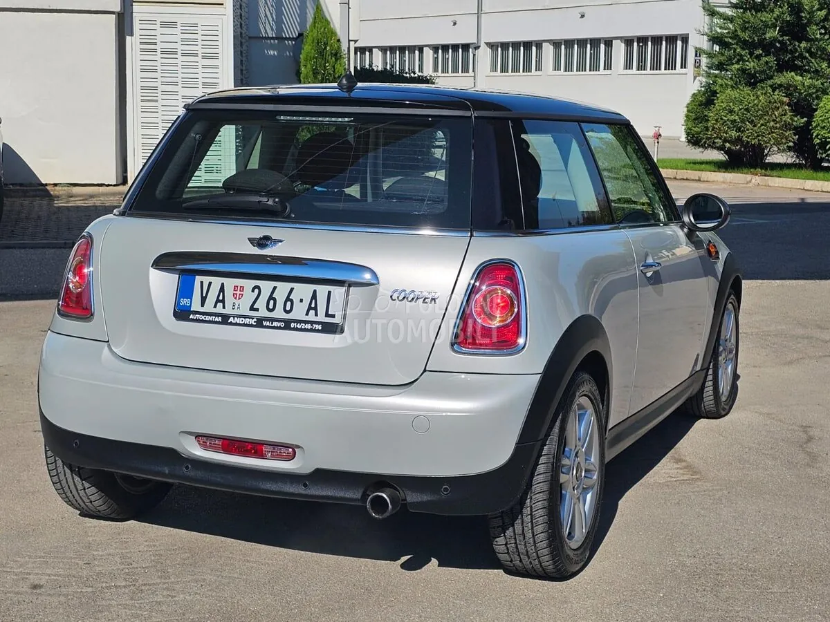 Mini Cooper 2011 photo 4