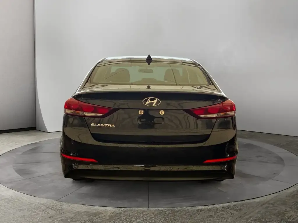 Hyundai Elantra 2017 photo 4