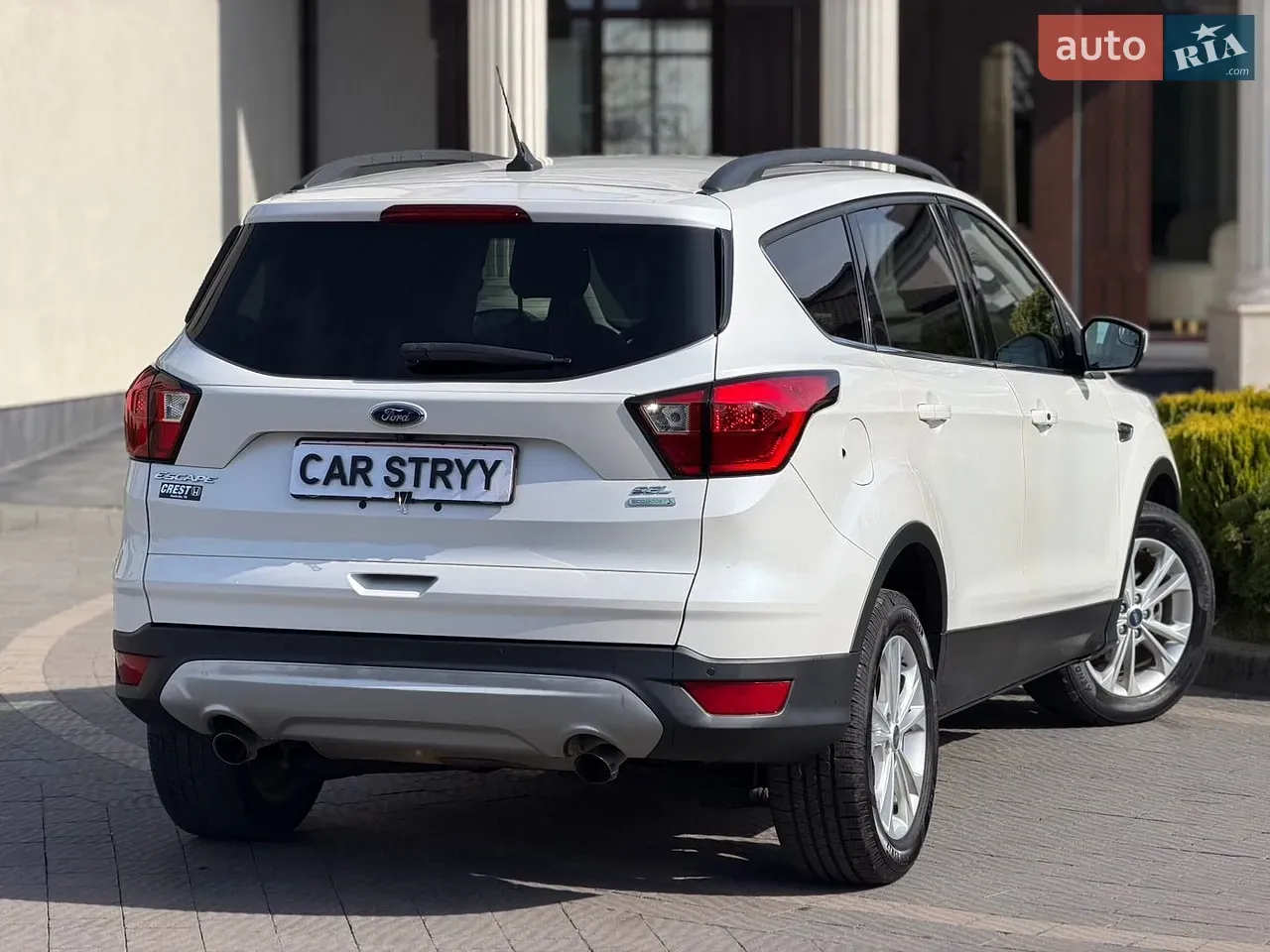 Ford Escape 2019 photo 3