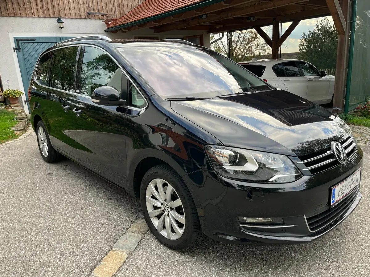 Volkswagen Sharan 2011 photo 2