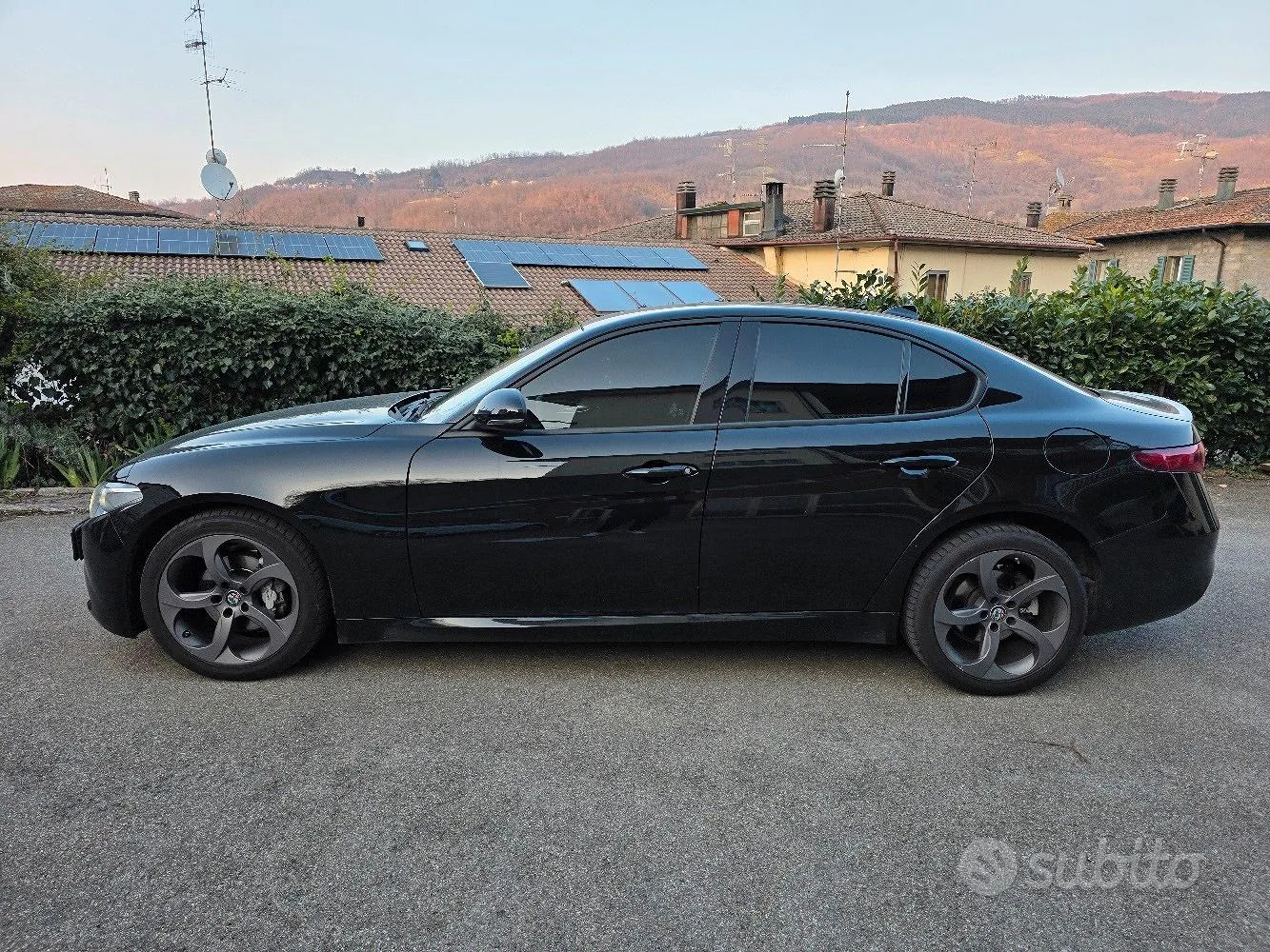 Alfa Romeo Giulia 2019 photo 3