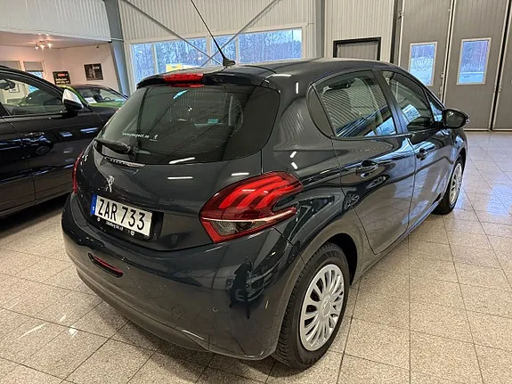 Peugeot 208 2018 photo 5