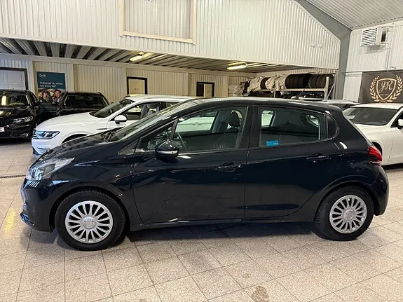 Peugeot 208 2018 photo 2