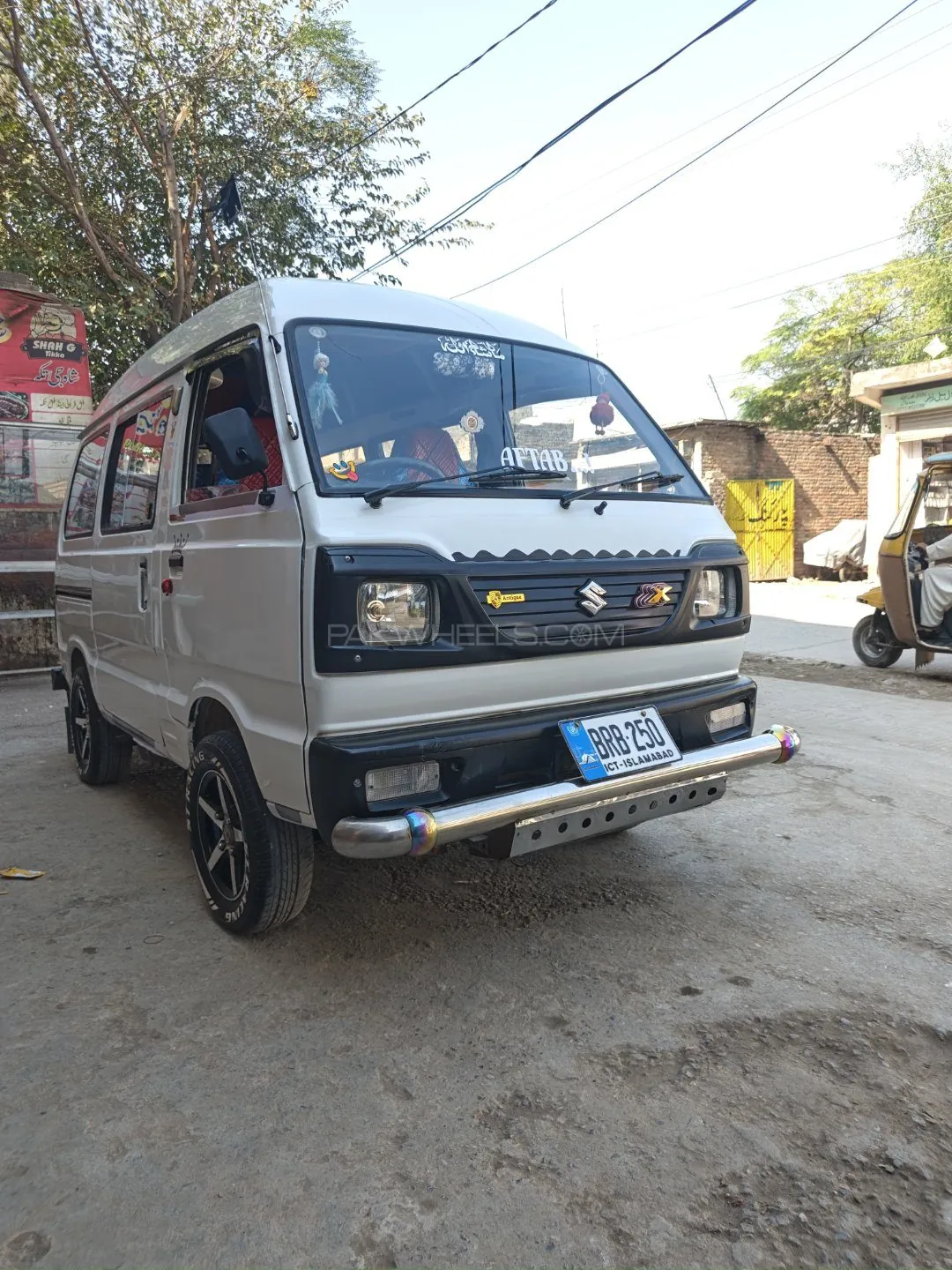 Suzuki Bolan