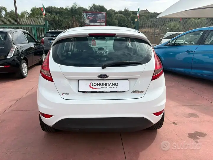 Ford Fiesta 2010 photo 5
