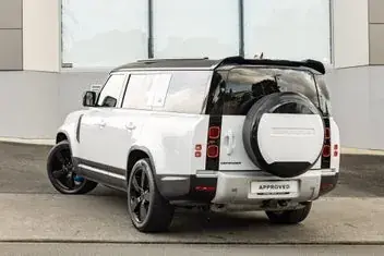 Land Rover Defender 2024 photo 3