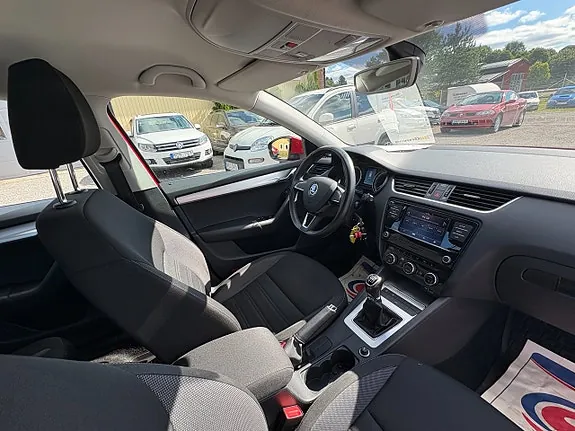 Skoda Octavia 2020 photo 5