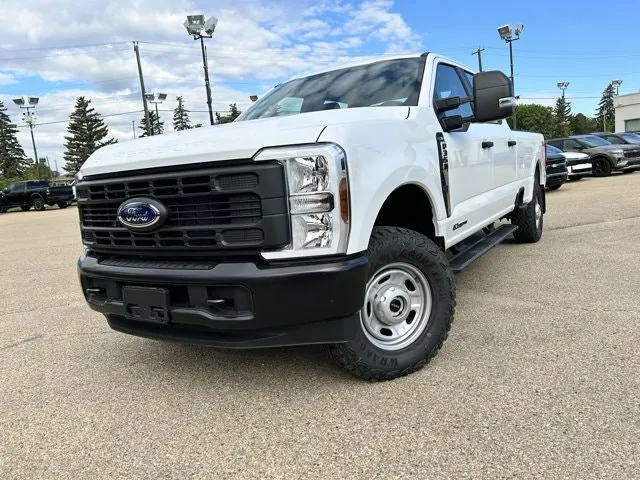 Ford Super Duty F-350 2026 photo 2